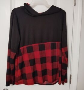 Women's plaid hooded top
